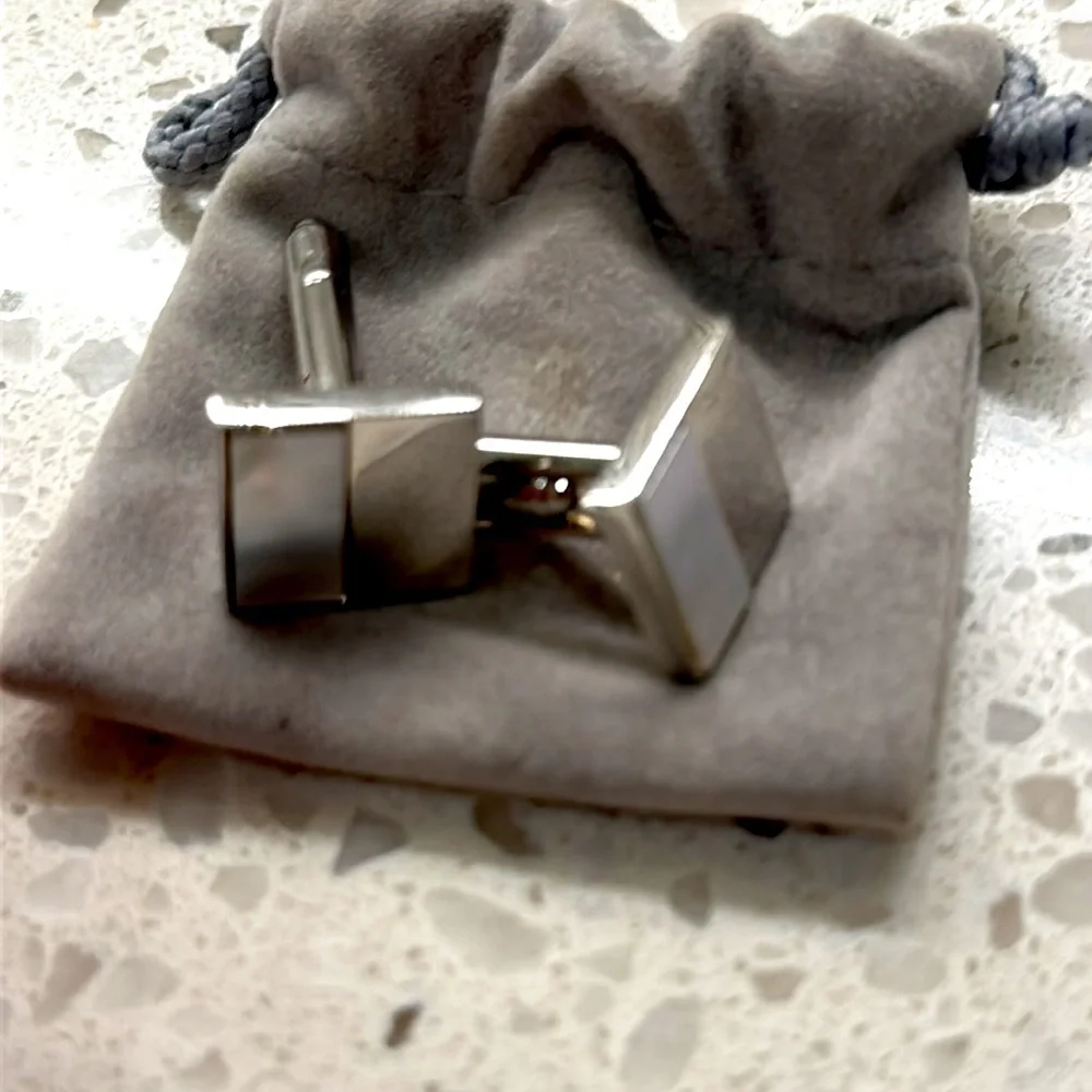 Cufflinks Mother of pearl and stainless with pouch.